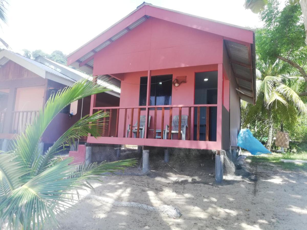 Permata Beach Chalet Kampong Juara Extérieur photo