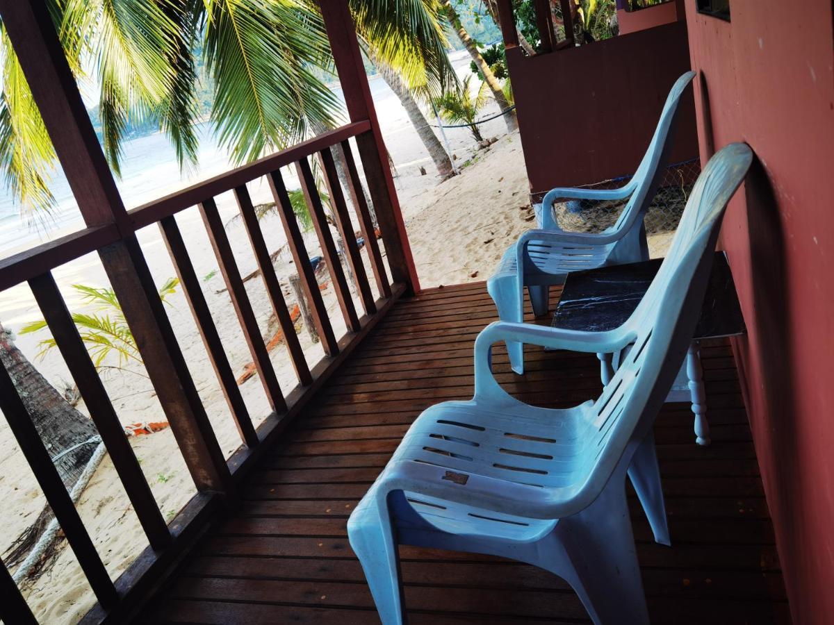 Permata Beach Chalet Kampong Juara Extérieur photo