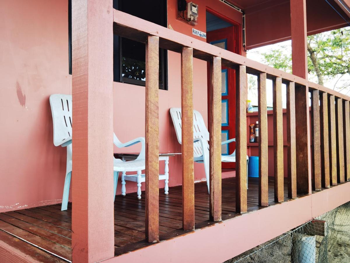Permata Beach Chalet Kampong Juara Extérieur photo