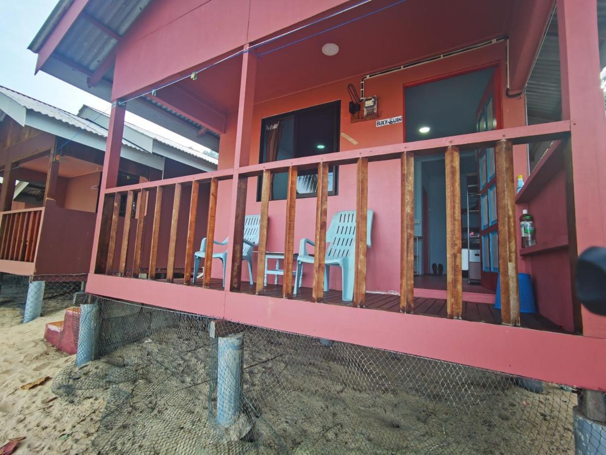 Permata Beach Chalet Kampong Juara Extérieur photo