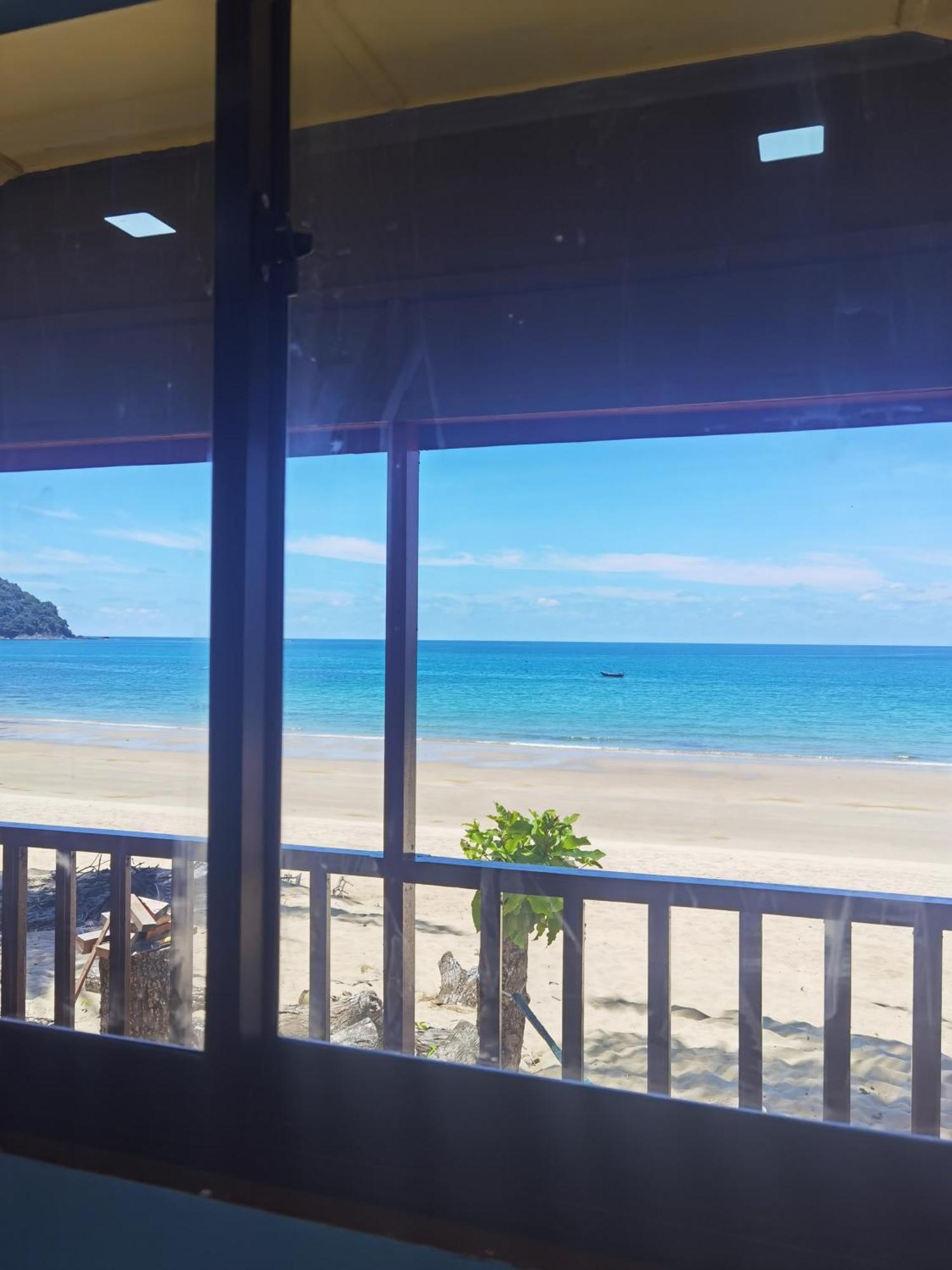 Permata Beach Chalet Kampong Juara Extérieur photo